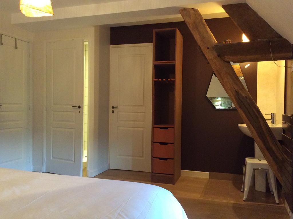 Bed and Breakfast Domaine De Noyer Saint-Christophe-en-Brionnais Pokój zdjęcie